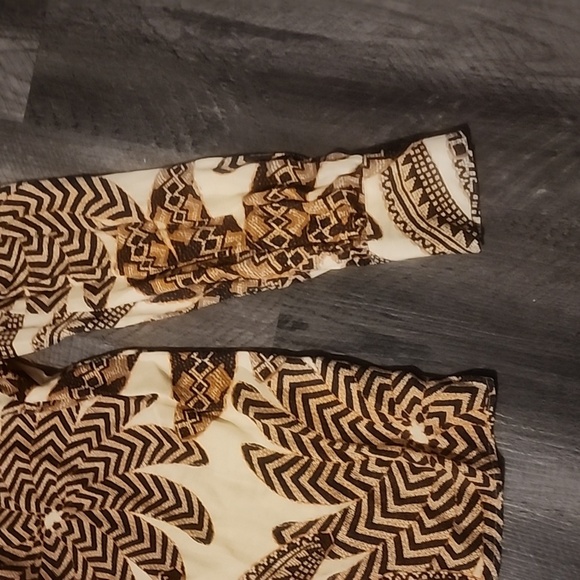 FARM RIO SAND YAWANAWA BANANA BLOUSE SIZE S - Picture 6 of 6